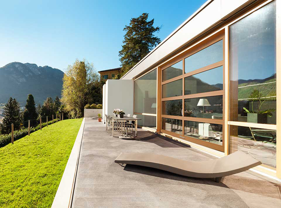 Garage Design with Custom Window Inserts