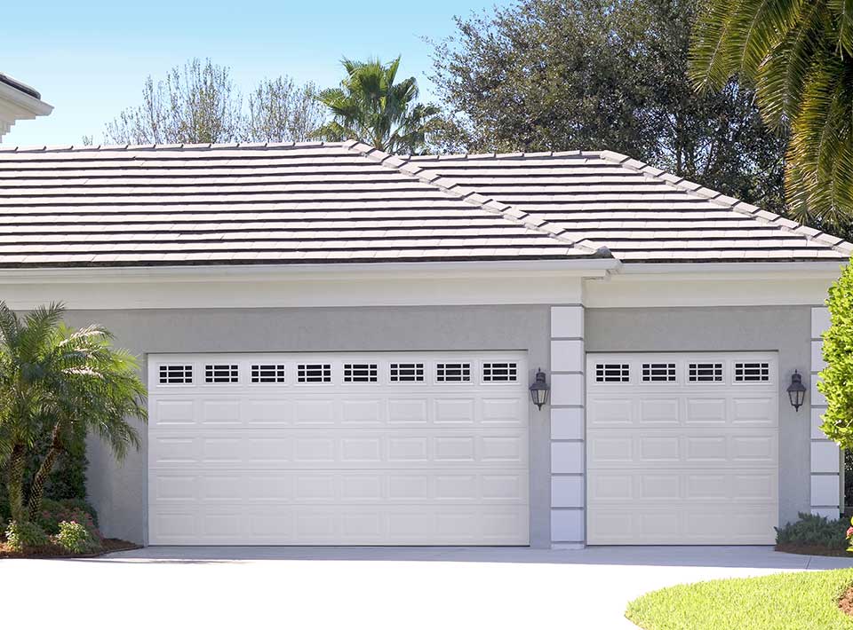 Garage Door Styles: Traditional, Carriage House & Modern Garage Doors |  Amarr®