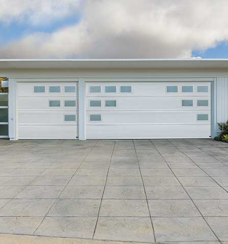 10x10 Amarr Lincoln 1000 Garage Door - White